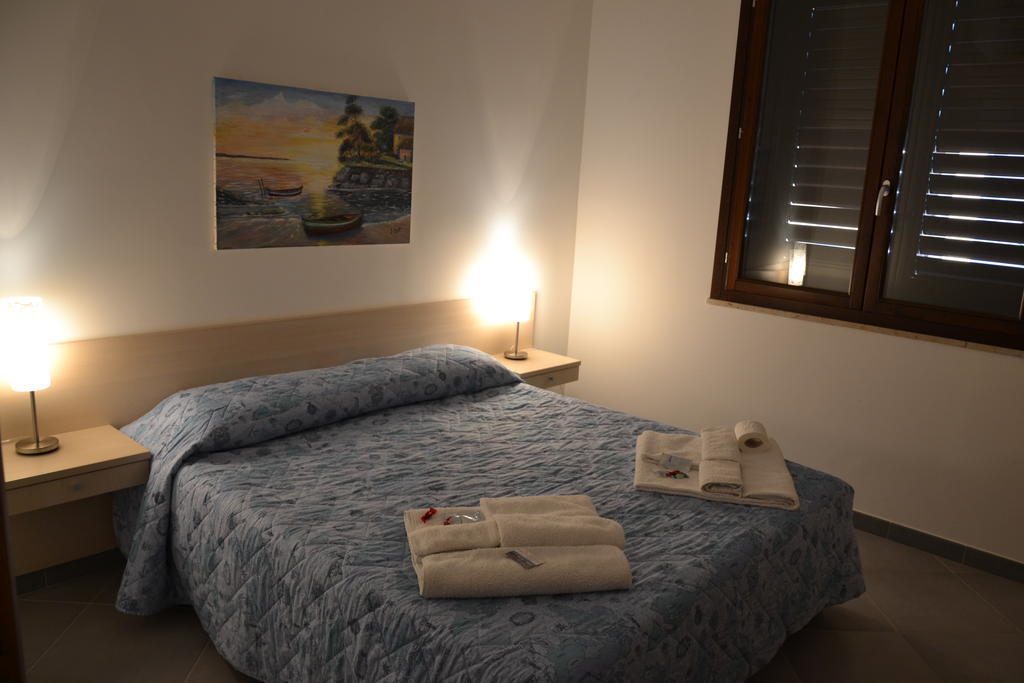 Case Vacanza Torre Lupa مارسالا الغرفة الصورة